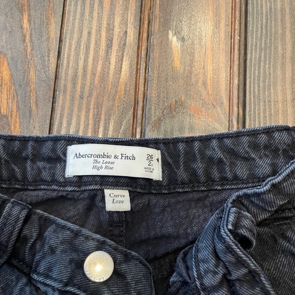 Abercrombie & Fitch The Loose High Rise Washed Black Jeans - Size 26S / 2S Curve - Picture 3 of 10